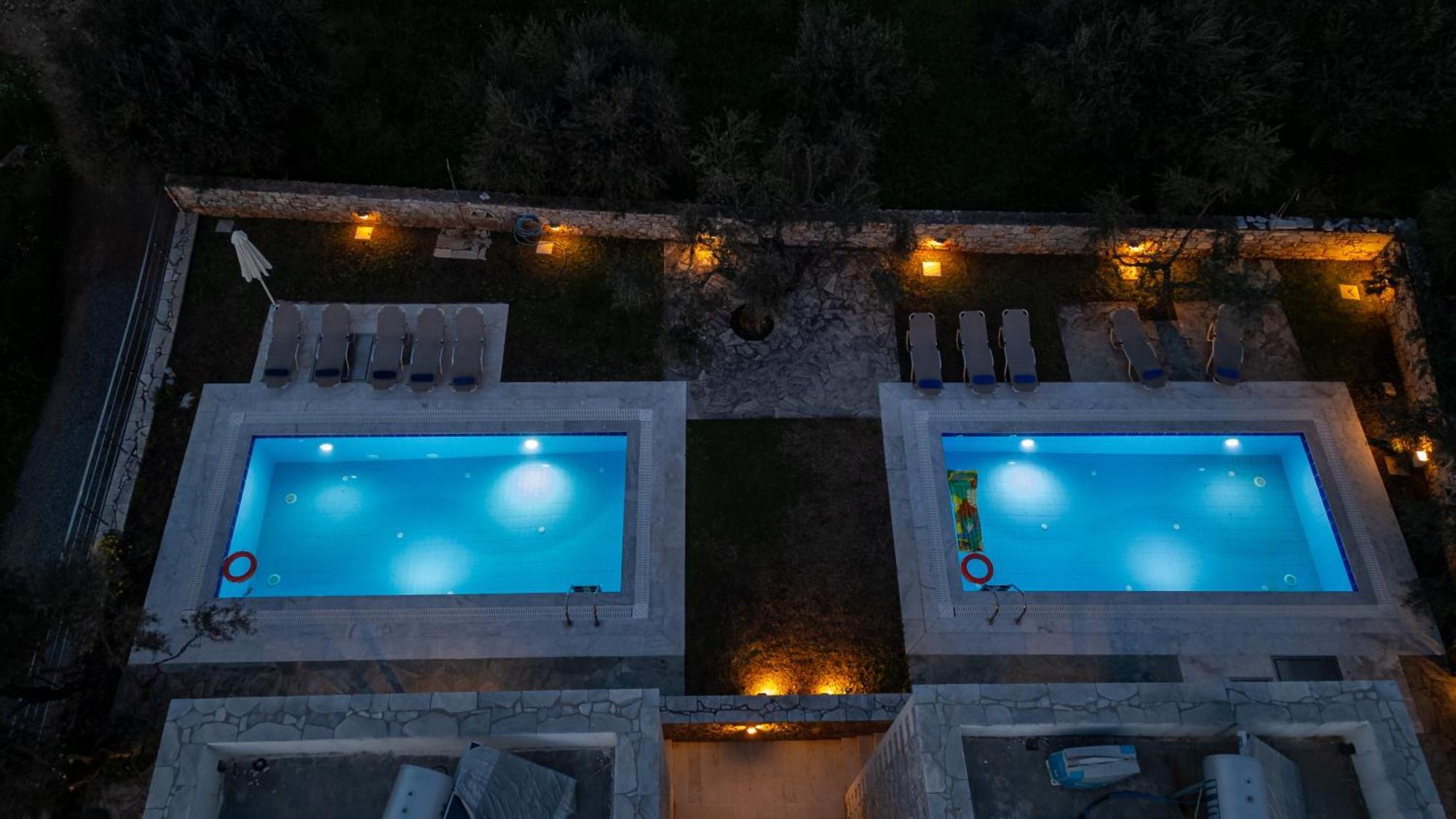 Torri Di Pietra Villa Stoupa Exterior photo