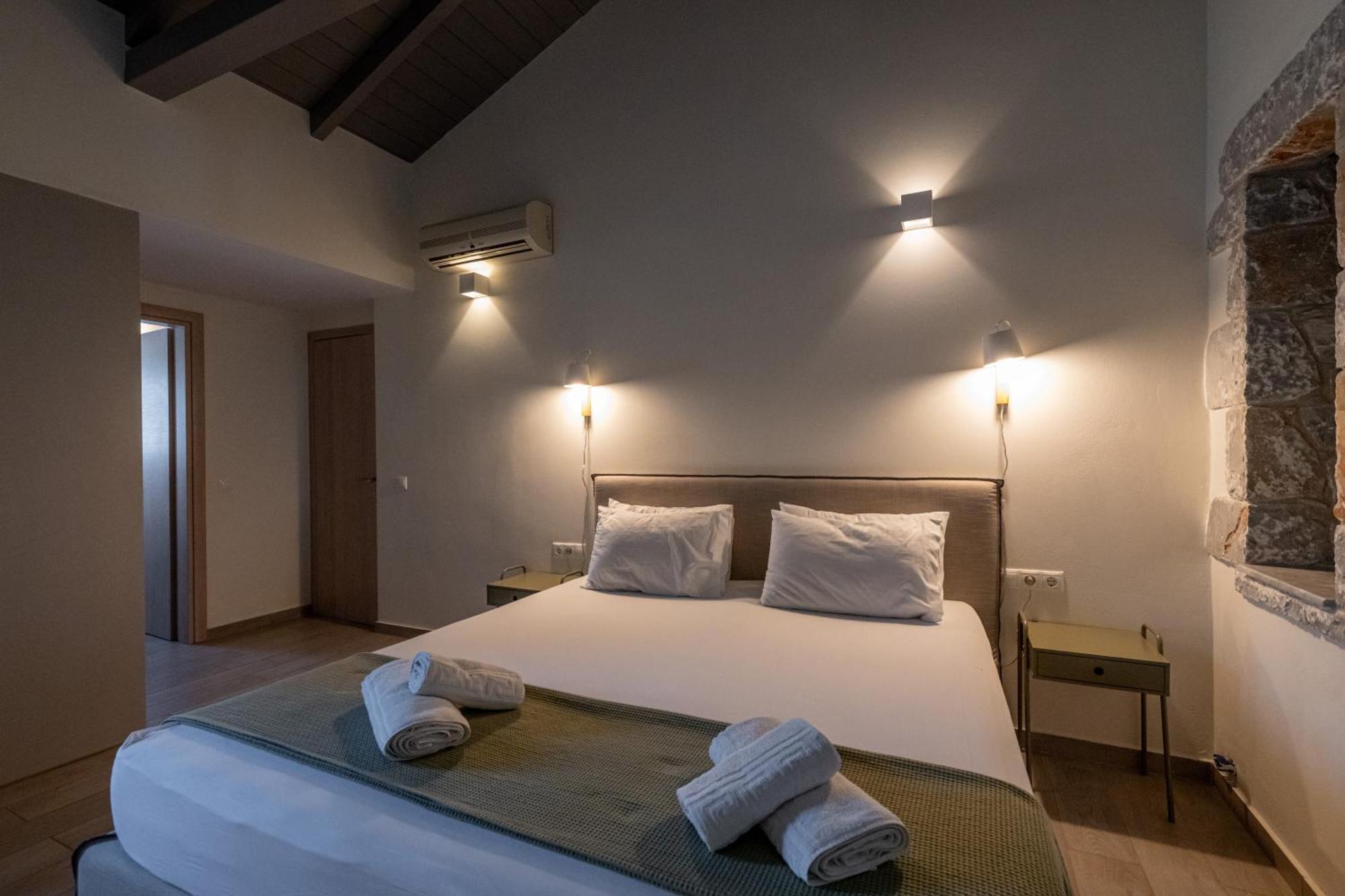 Torri Di Pietra Villa Stoupa Room photo
