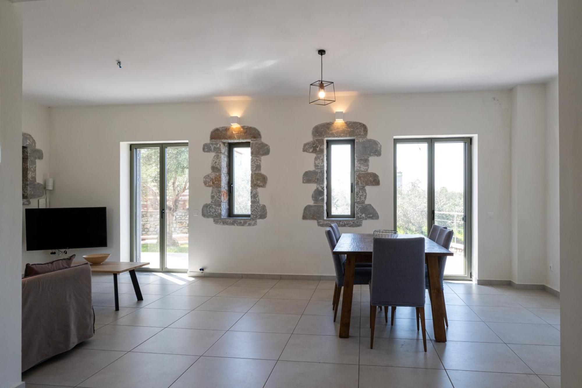 Torri Di Pietra Villa Stoupa Room photo
