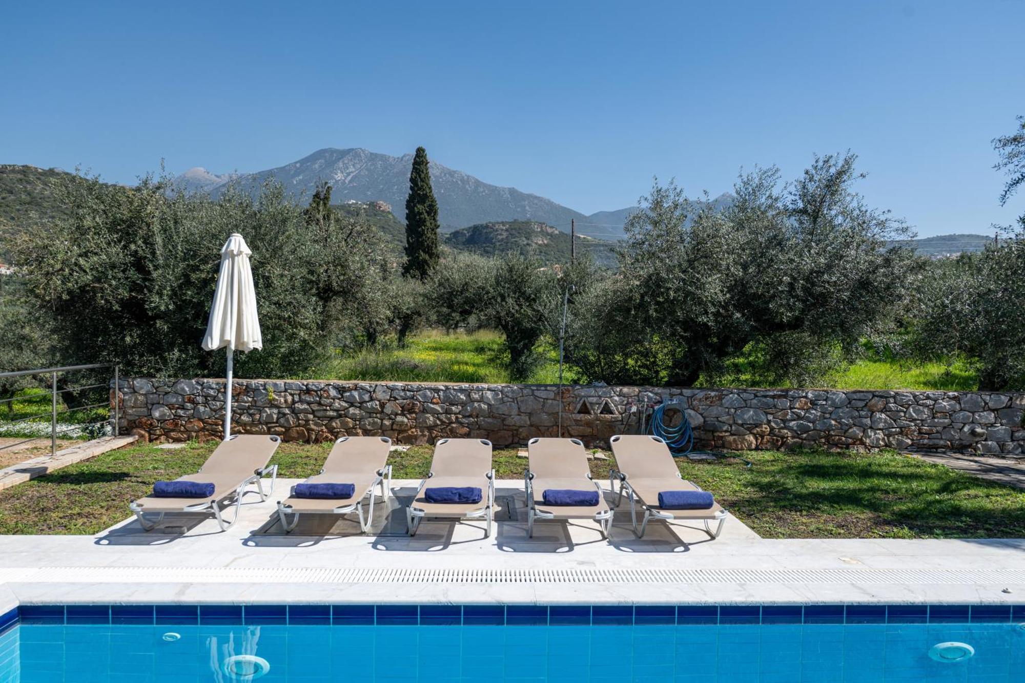 Torri Di Pietra Villa Stoupa Room photo