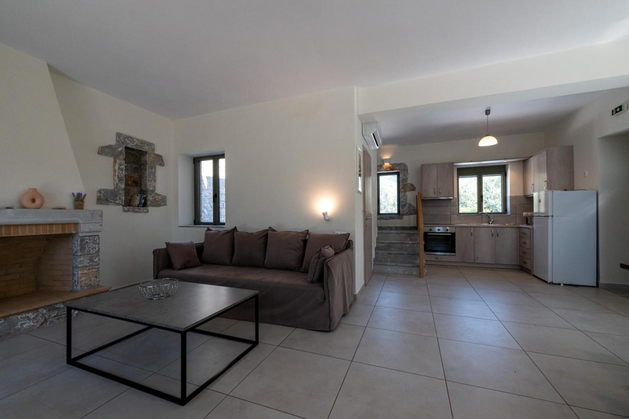 Torri Di Pietra Villa Stoupa Room photo