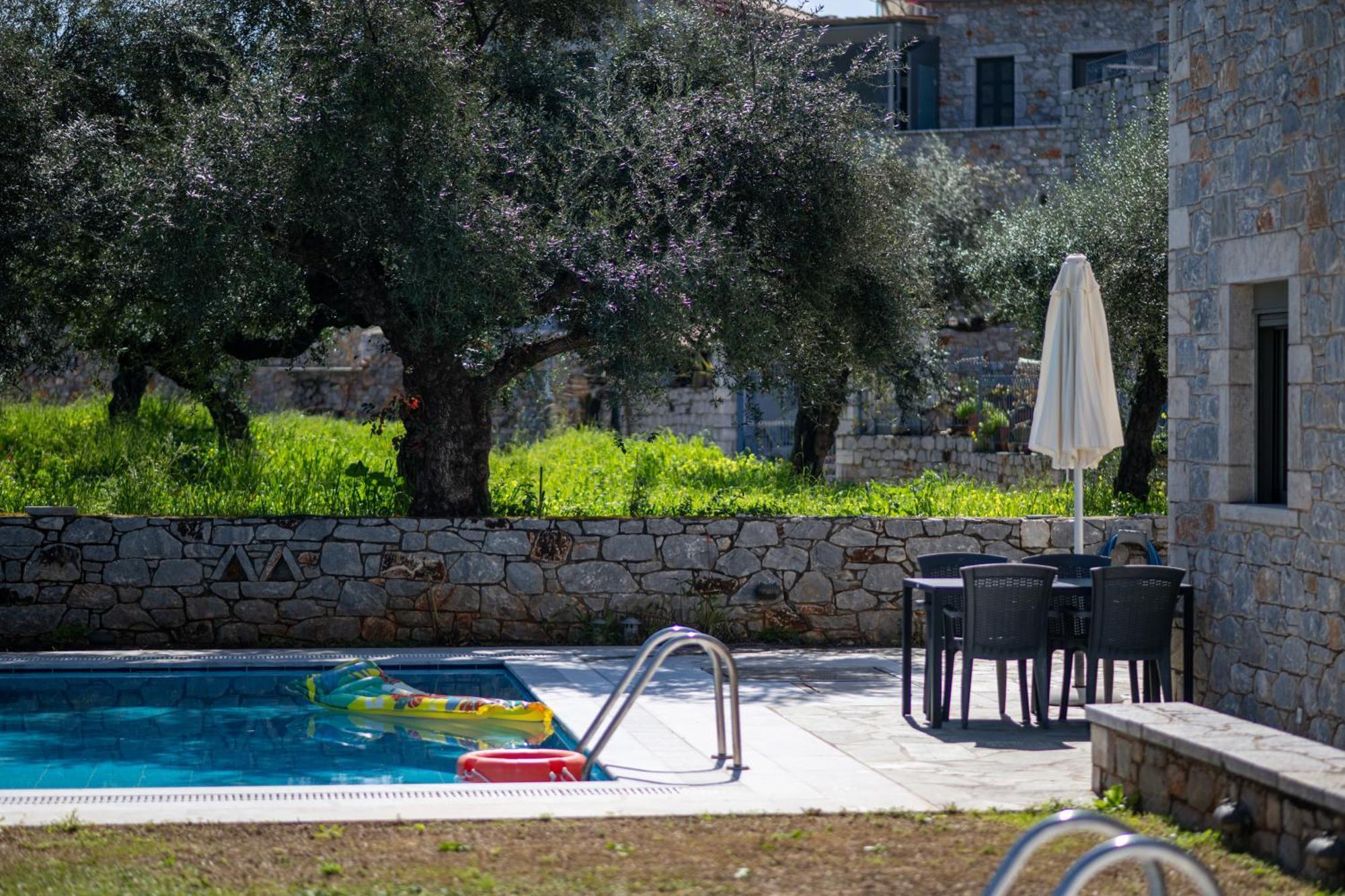 Torri Di Pietra Villa Stoupa Room photo