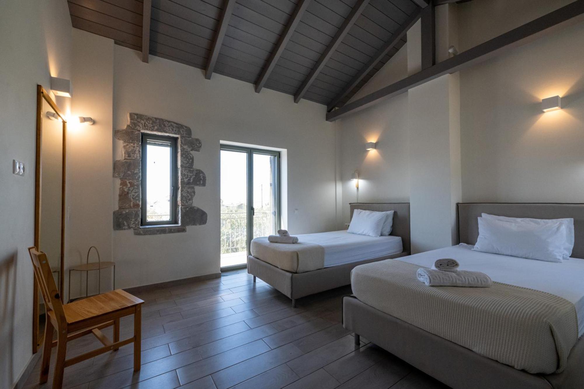 Torri Di Pietra Villa Stoupa Exterior photo