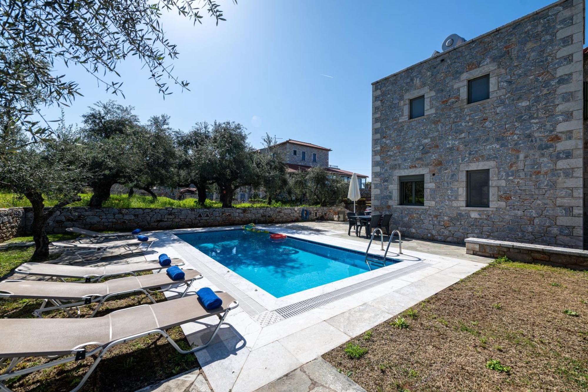 Torri Di Pietra Villa Stoupa Room photo